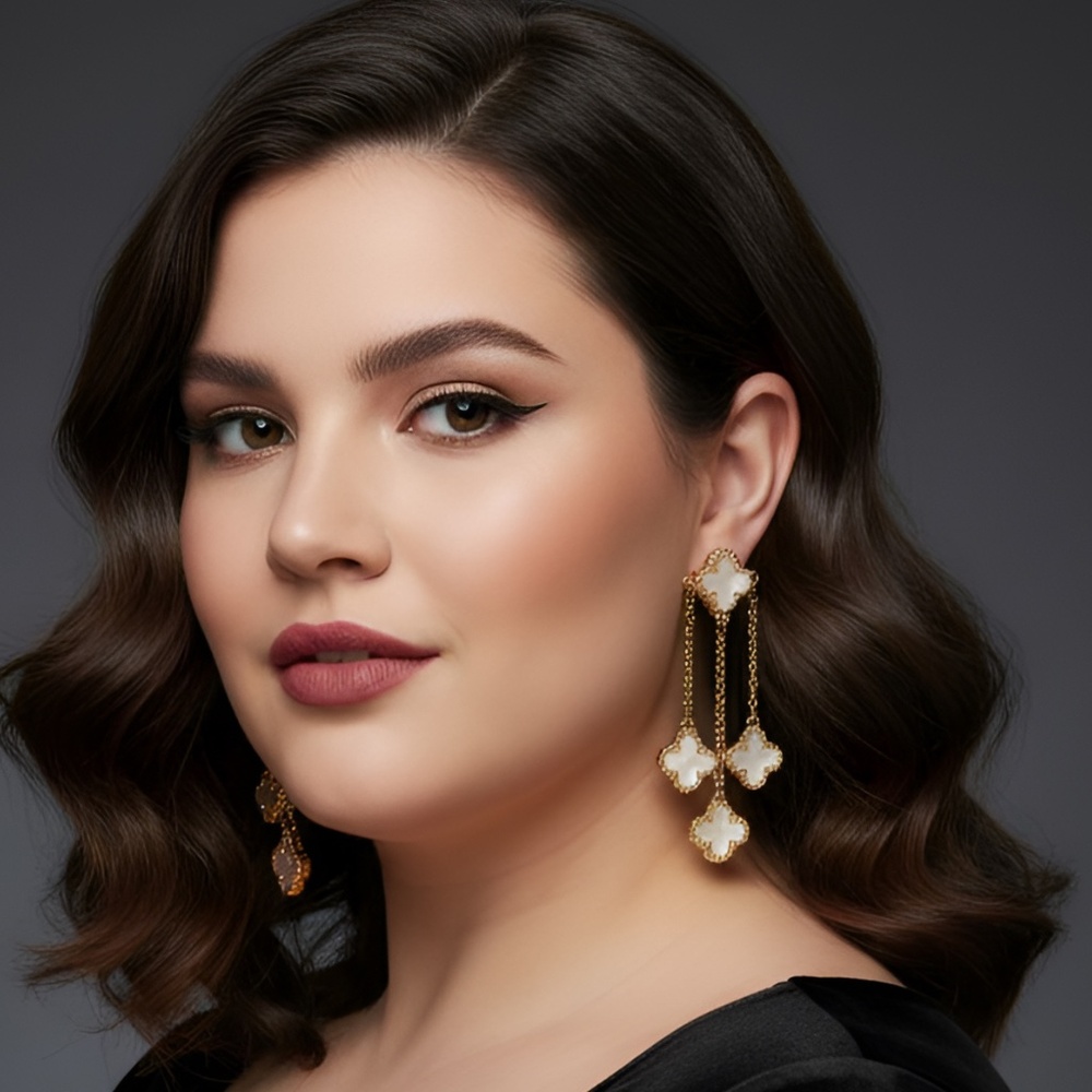 Clover Chandlier Earrings